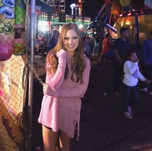 Meet your Posher, Caroline